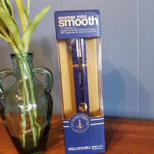 Paul Mitchell Yacht Club 3/4" flat iron